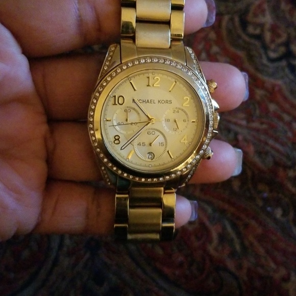 Watch - Picture 1 of 4